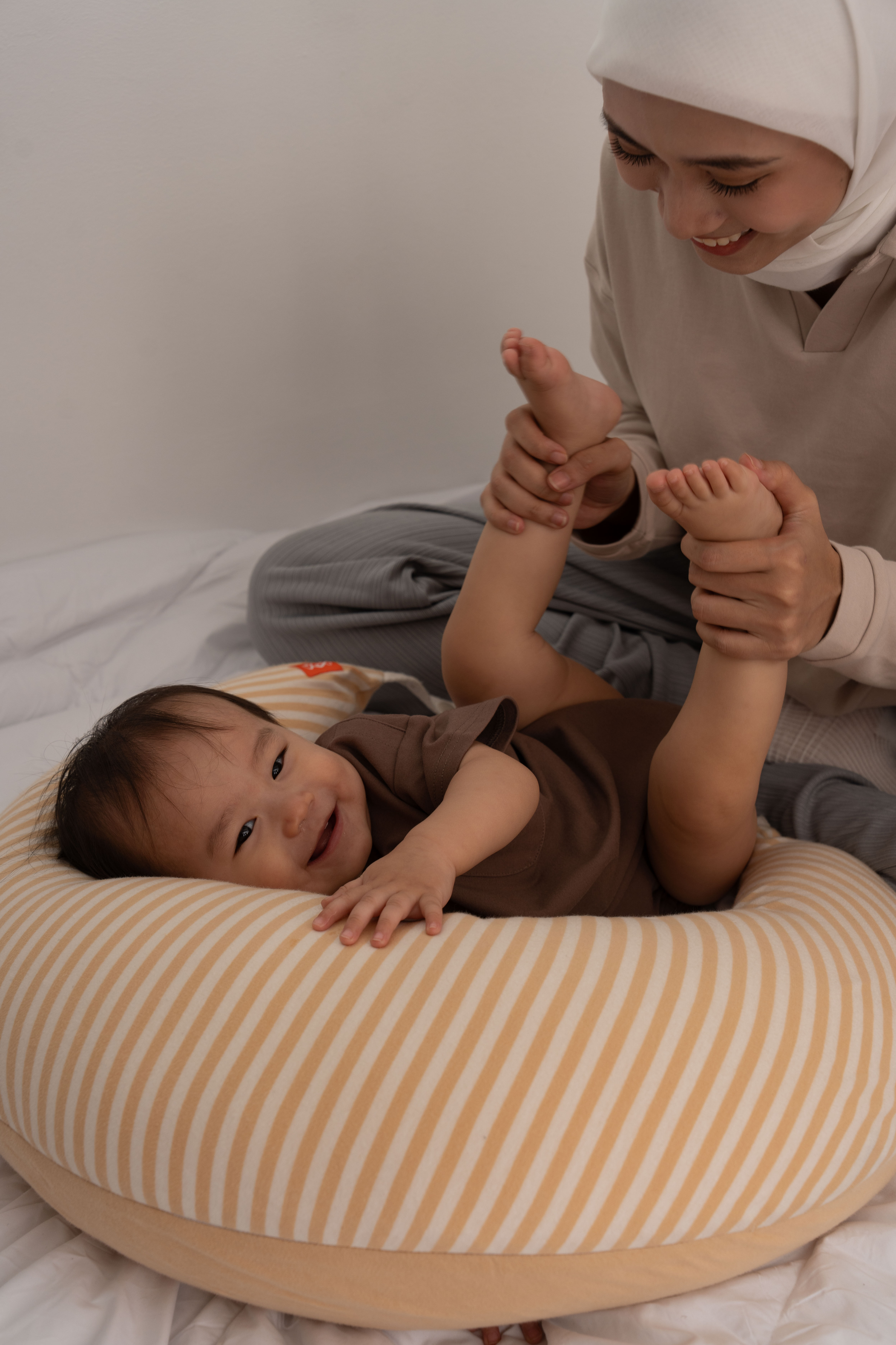 Non-toxic Maternity Support & Nursing Moon Pillow – Buy Online