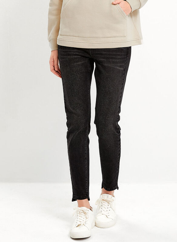 Asymmetric Hem Maternity Skinny Jeans